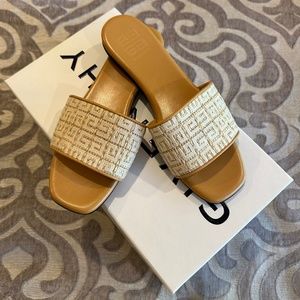 Givenchy Raffia 4G Flat Logo Sandals 38